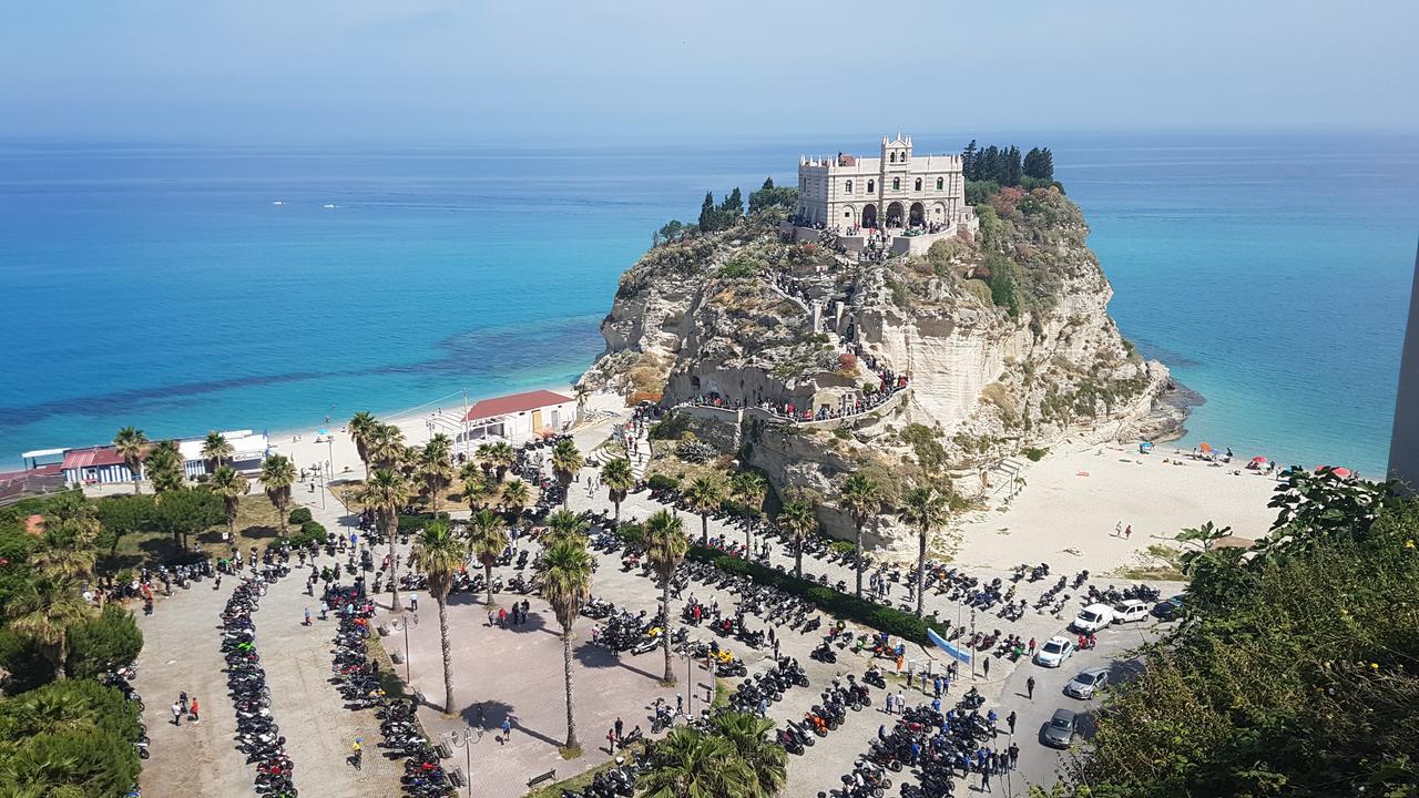 Chez Moi Tropea Centro Bed & Breakfast エクステリア 写真
